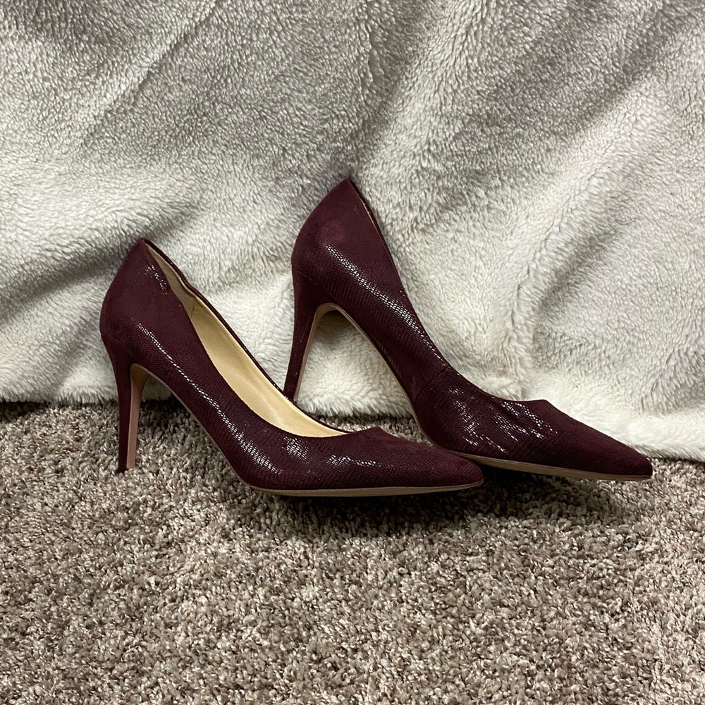 Jessica Simpson plum colored heels